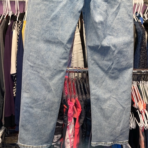 SHEIN size 140 I guess it’s kids 14 cause they are small denim jeans like new - Picture 6 of 8